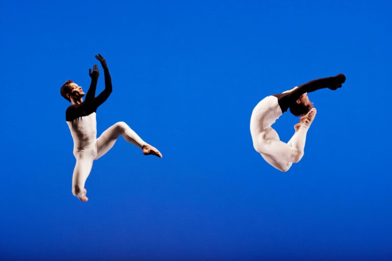 Piccolo esperimento di recensione zen: due coreografie di Merce Cunningham al Ravenna Festival